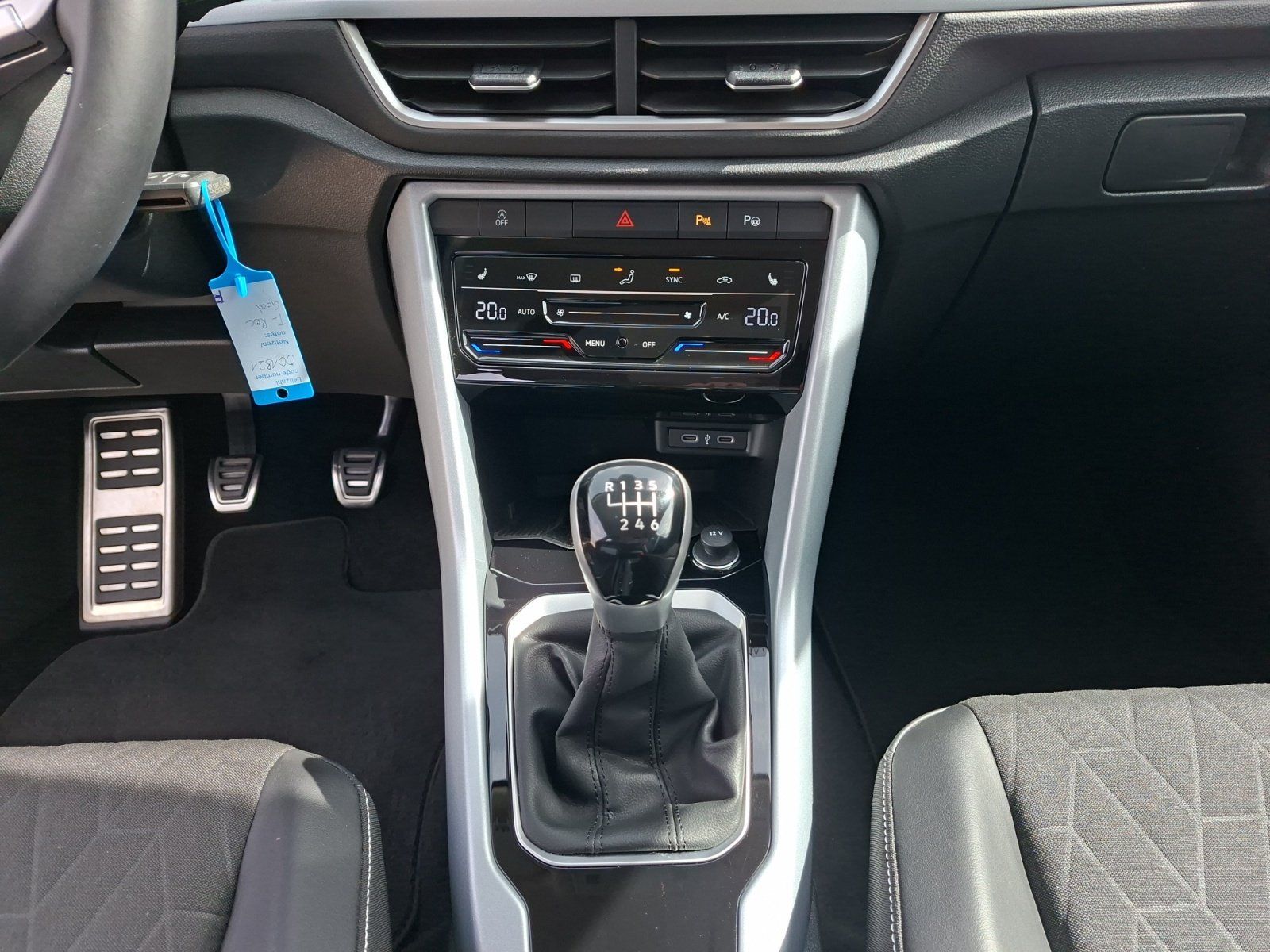 Volkswagen T-Roc - Bild 11