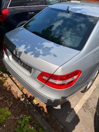 Mercedes E 200 - 4