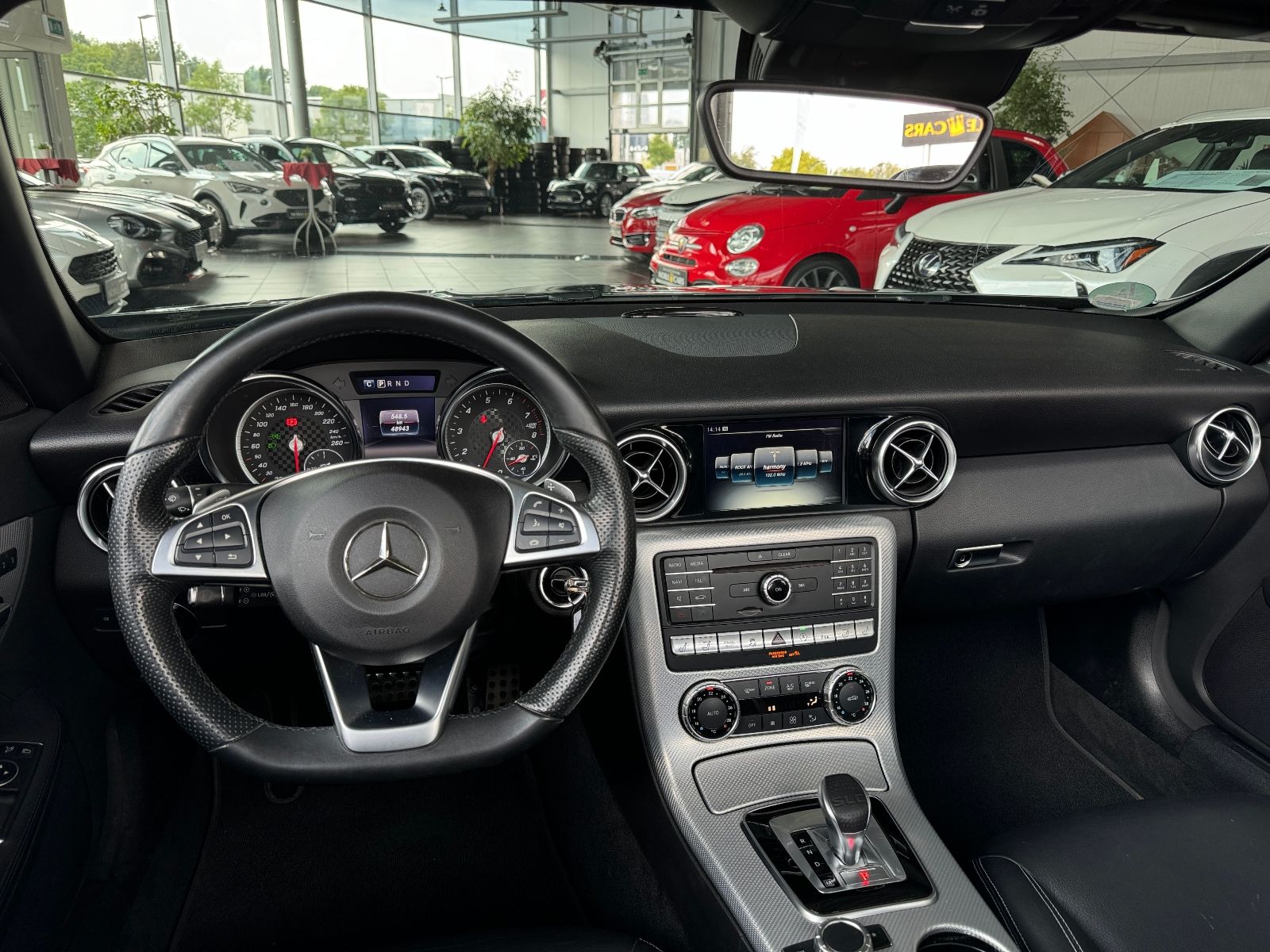 Fahrzeugabbildung Mercedes-Benz SLC 300 AMG Line LED NAV SHZ PDC ALU