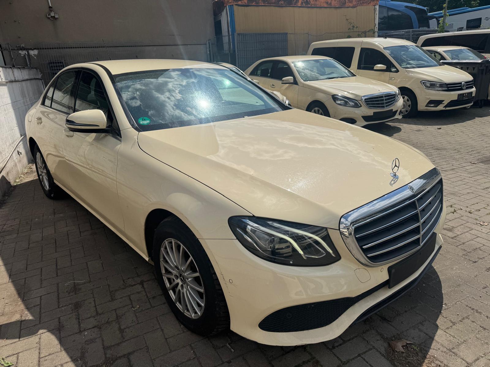 Mercedes-Benz E 200 E Limousine E 200 d