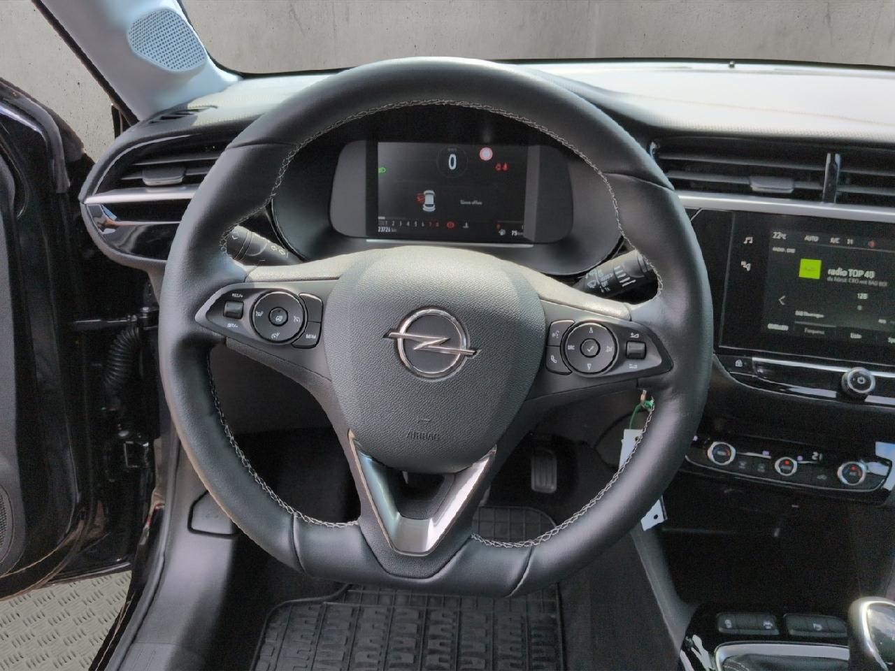 Fahrzeugabbildung Opel Corsa 1.2T Elegance - Sitz-, Lenkradhzg., Kamera