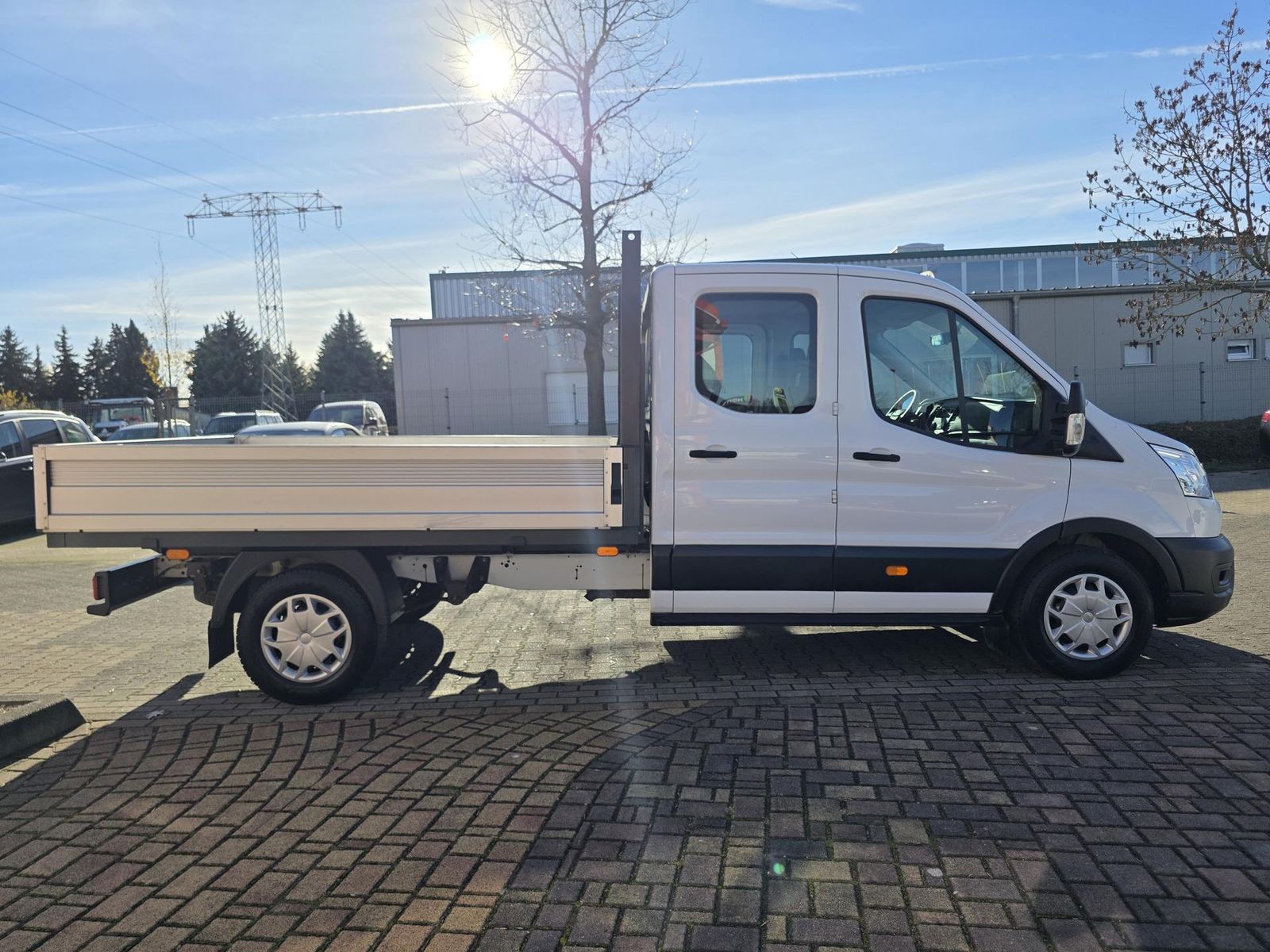 Fahrzeugabbildung Ford Transit FT350 2.0 DK L3 /7-Si/Kamera/ 96 kW (...