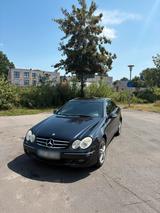 Mercedes-Benz Mercedes Benz CLK 220 CDI Avantgarde - Mercedes-Benz CLK 220: Coupe