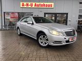 Mercedes-Benz E 220 Limousine  CDI BlueEfficiency Elegance - Mercedes-Benz E 220 aus 2012 mit Diesel-Antrieb: Limousine