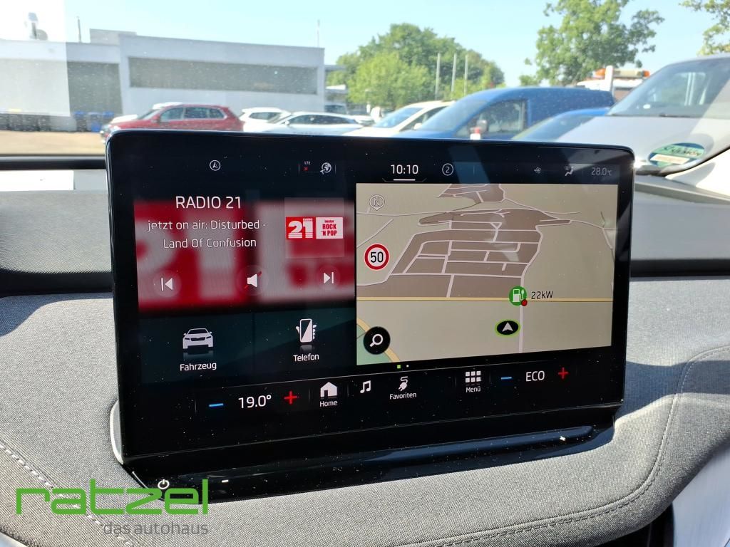 Fahrzeugabbildung SKODA Enyaq 60 Loft AHK-klappbar Navi Leder Kamera LED