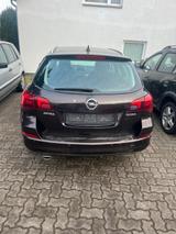 Opel Astra Sports Tourer 1.4 Turbo Sport 103 A Sport - Opel Astra aus 2011: Sports Tourer
