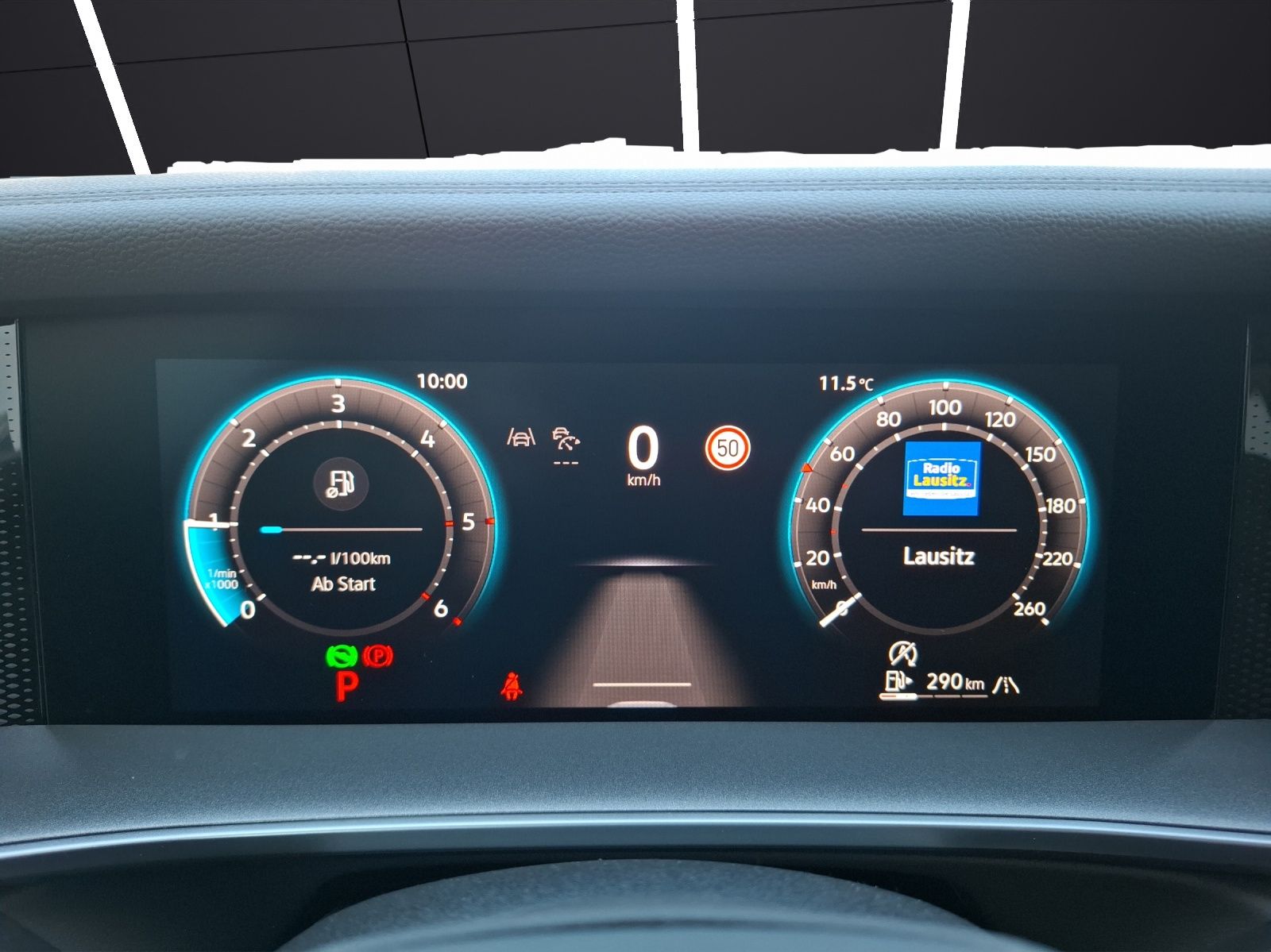 Fahrzeugabbildung Volkswagen Tayron TDI Life DSG 4M LED AHK Navi AID ACC RFK