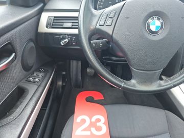 BMW 320 - 11