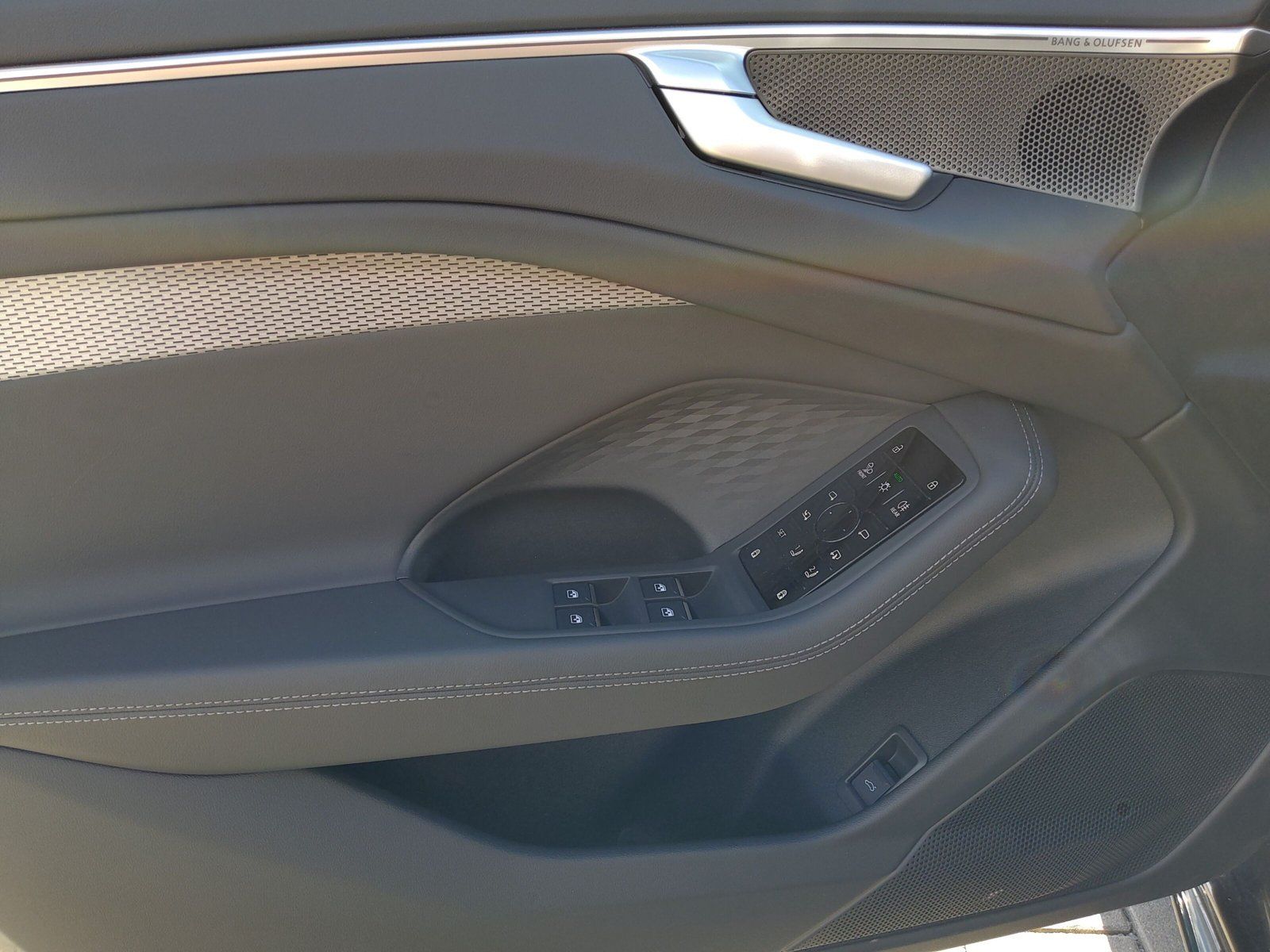 Audi A6 - Bild 16