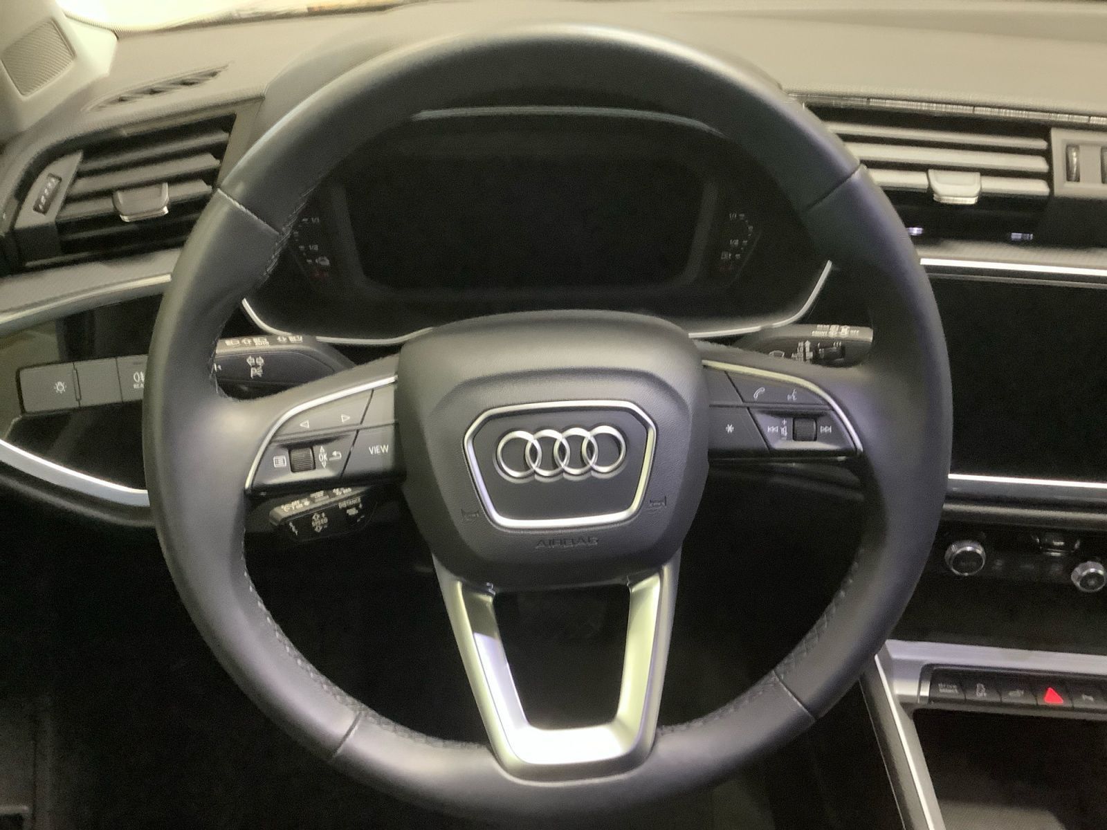 Audi Q3 S line 45 TFSI e S tronic,Kamera,Navi Plus,Vi foto 16