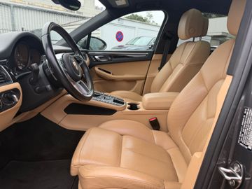 Porsche Macan - 10
