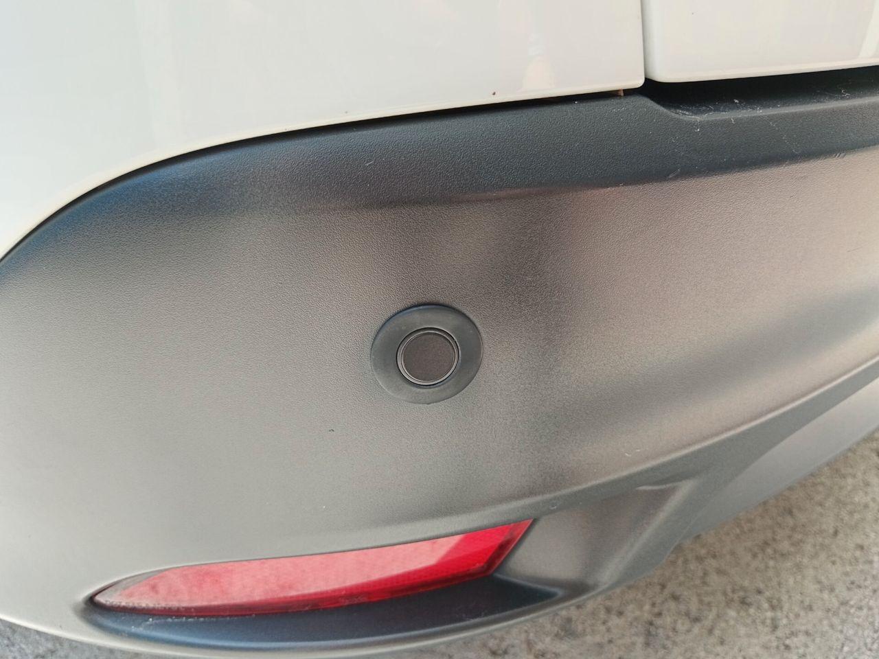 Ford Focus 2012 — photo 10