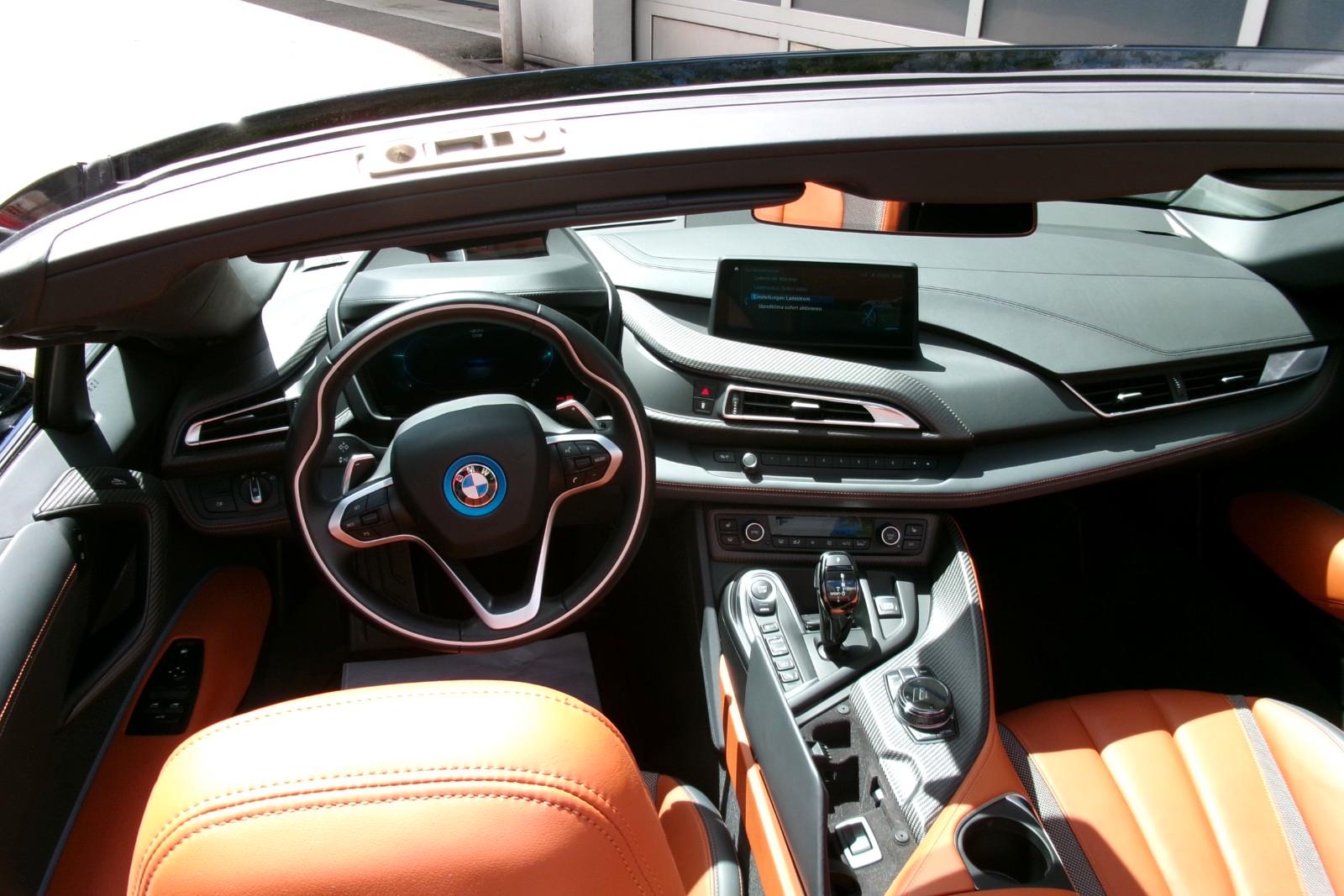 BMW i8 Roadster