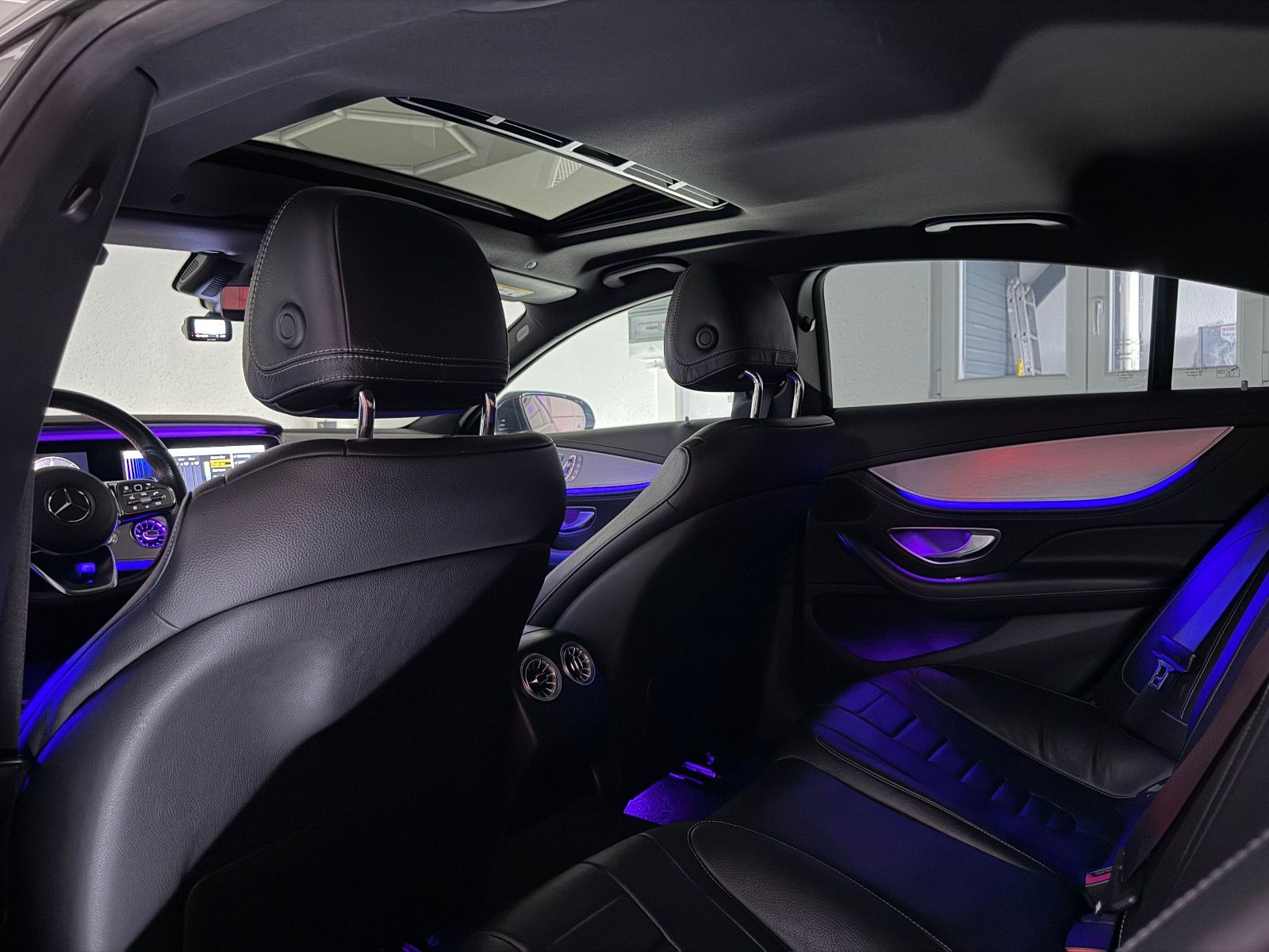 Fahrzeugabbildung Mercedes-Benz CLS 350 d 4Matic AMG-LINE/HuD/eGSD/DISTRONIC+