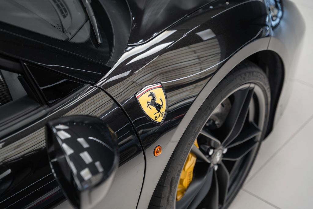 488 Spider BLACK BLACK FULL CARBON - Bild 10