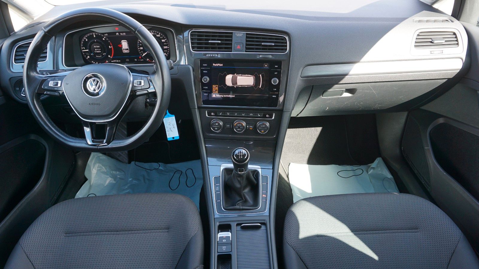Fahrzeugabbildung Volkswagen Golf VII Variant Comfortline ACC,Navi,SH,PDC