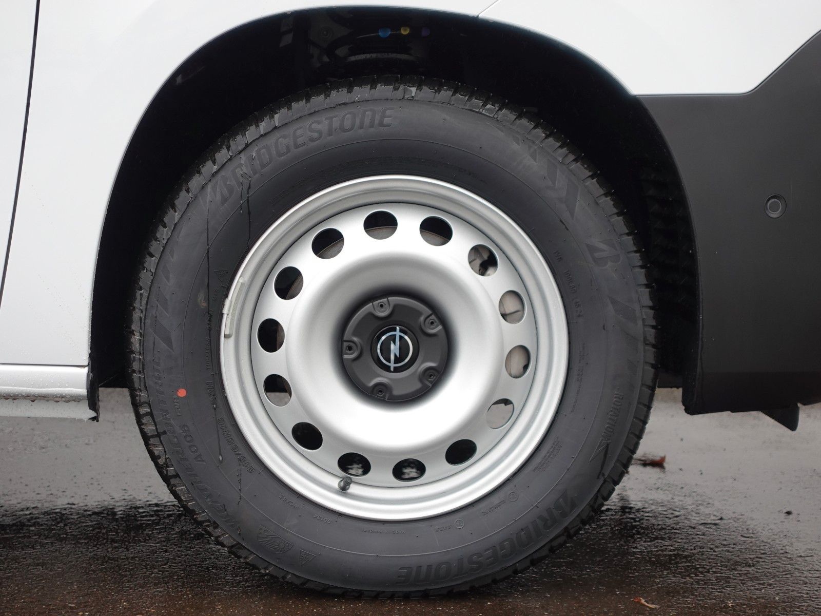 Fahrzeugabbildung Opel Combo Cargo L1H1 1.5D,Navi,Kamera,Sitzhzg,Allw.