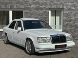 Mercedes-Benz 200E Automatik/SHD/Xenon/Restauriert/TÜV 11-2026 - gebrauchte Mercedes-Benz E 200 aus dem Jahr 1992