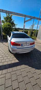 BMW 530i xDrive individuell gepflegt  - silberne BMW 530
