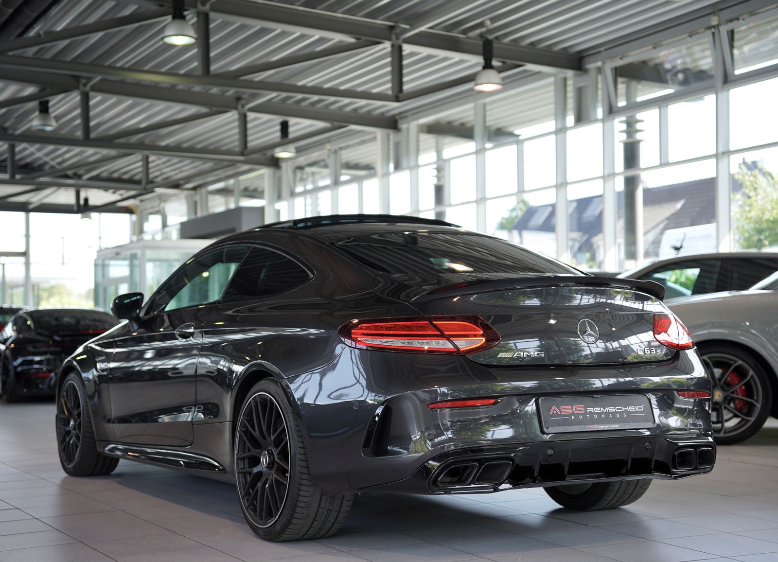 Mercedes Benz C 63 Amg