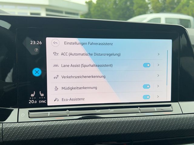 Golf VIII Variant 2.0 TDI R-Line DSG