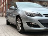 Opel OPEL Astra J Alufelgen wenig KM Kamera 1.6... - Opel Astra: J Alufelgen