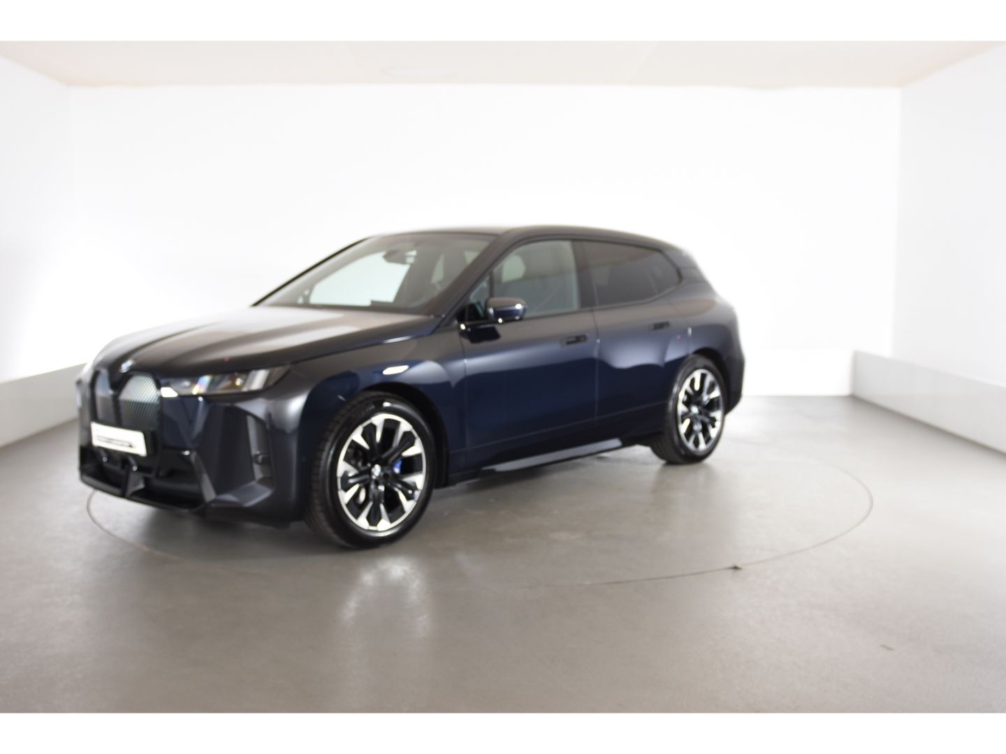 BMW iX xDrive 45 M Sport Anhängerkupplung Autobahnas foto 2