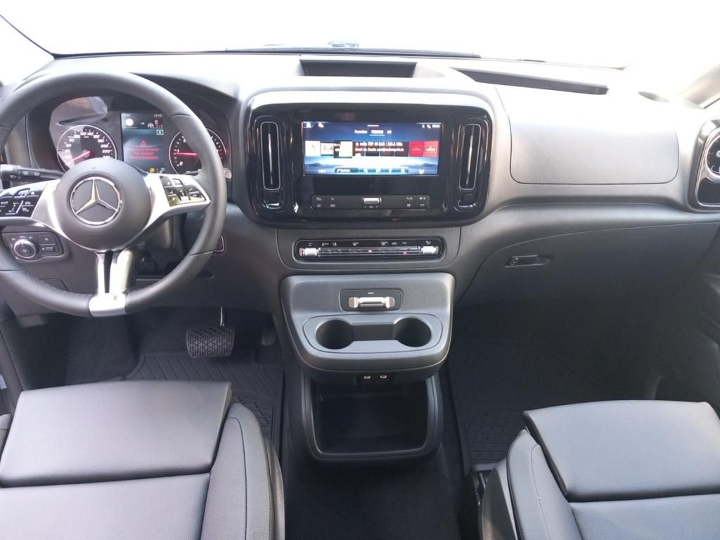 Fahrzeugabbildung Mercedes-Benz Vito 119 CDI Tourer Select lang LED*AHK*Navi