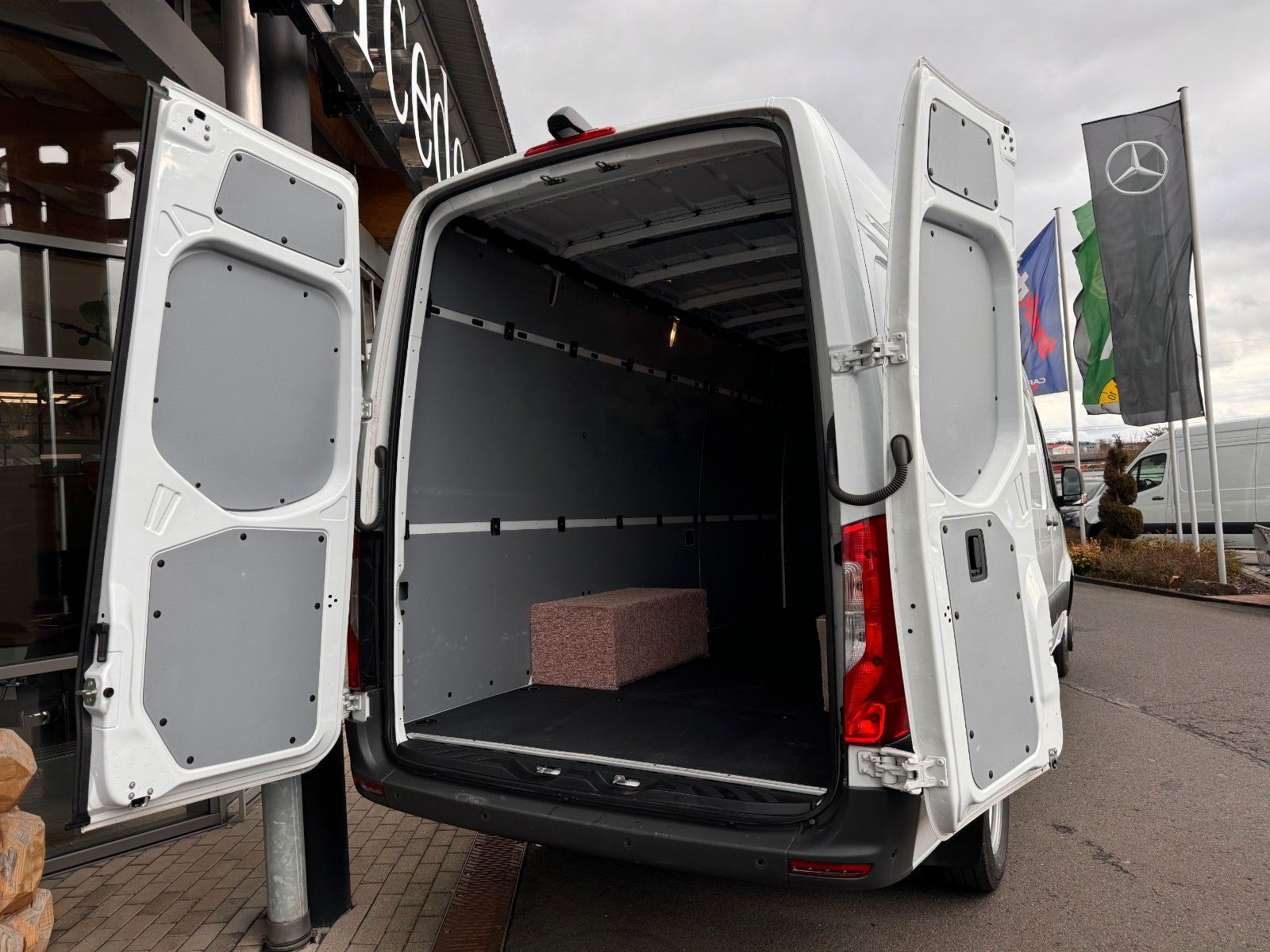 Fahrzeugabbildung Mercedes-Benz Sprinter 515 CDI 4325 Klima Kamera MBUX