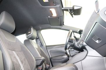 Fotografie 6 des Nissan Micra DIG-T 117 N-Sport
