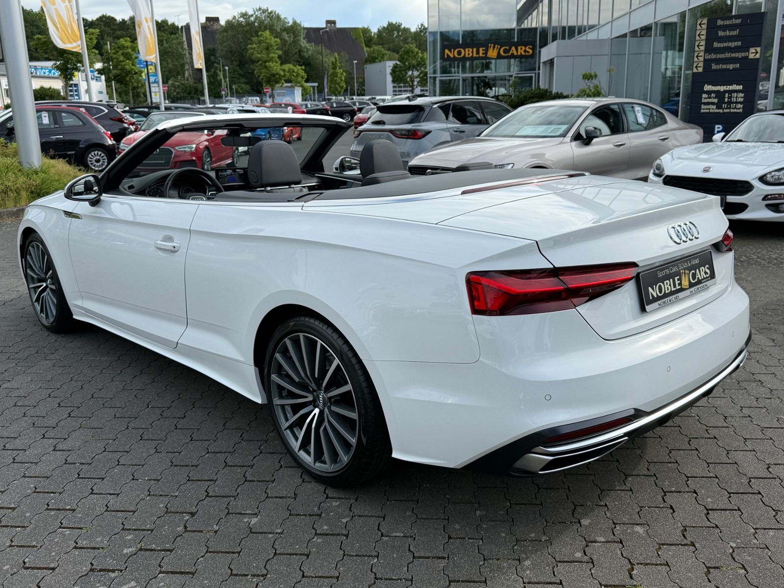 Fahrzeugabbildung Audi A5 Cabrio advanced 40 TFSI S tronic MATRIX KAM