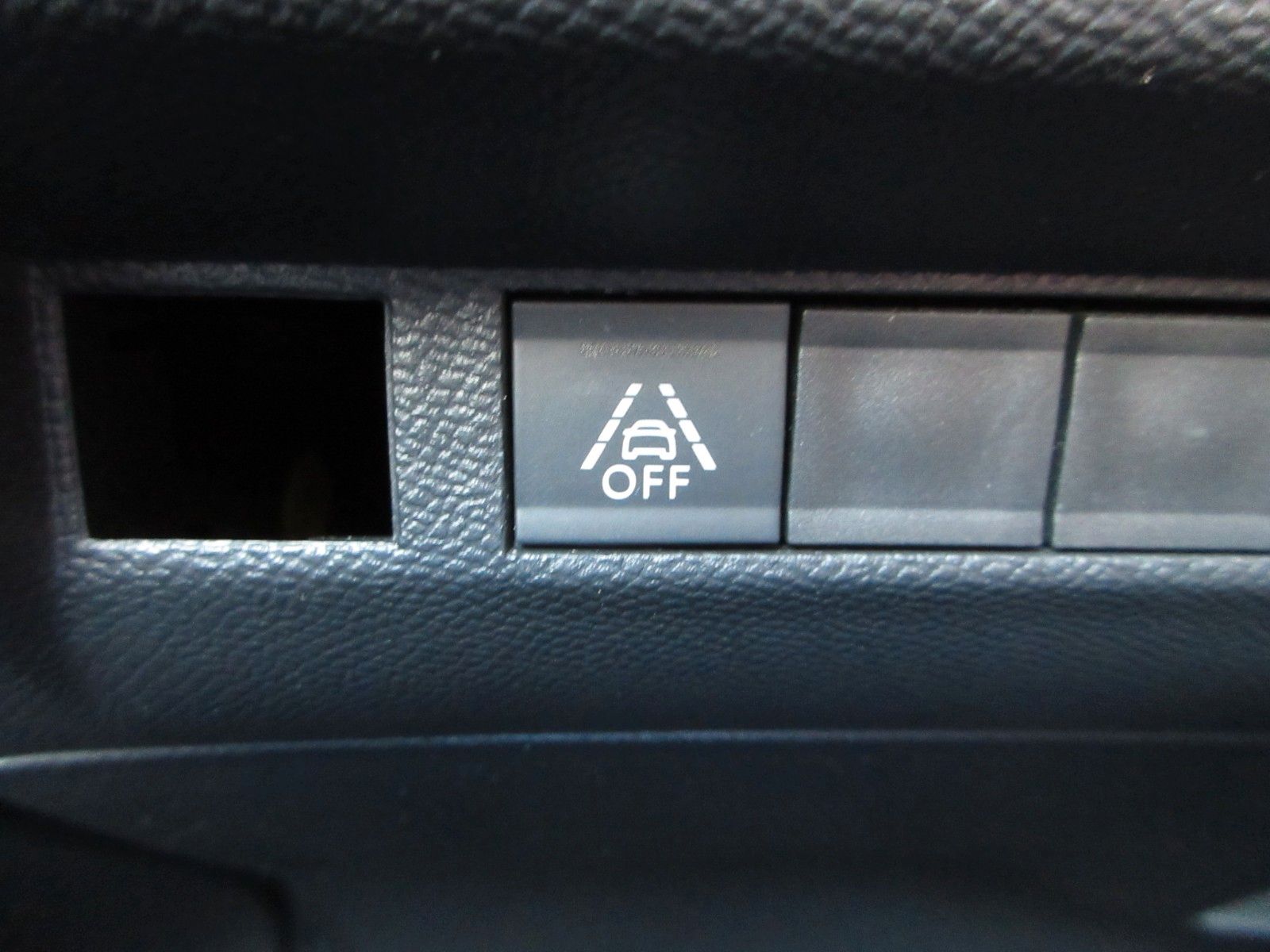 Fahrzeugabbildung Peugeot 208 Active Pack 1.2T LED/NAVI/SHZ/PDC/ALU