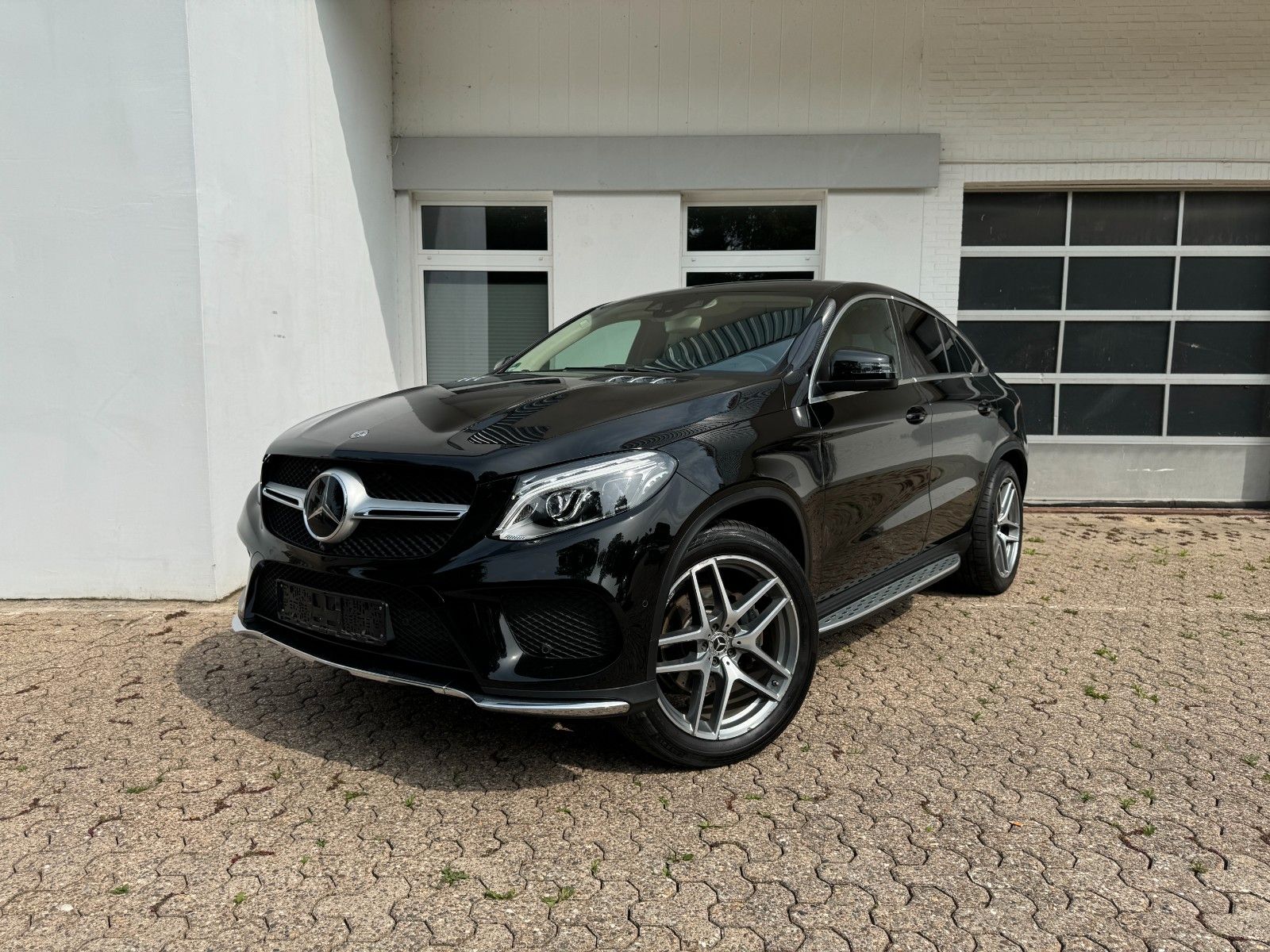 MERCEDES-BENZ GLE 350 d Coupe AMG 4Matic H/K Memory Standhzg.