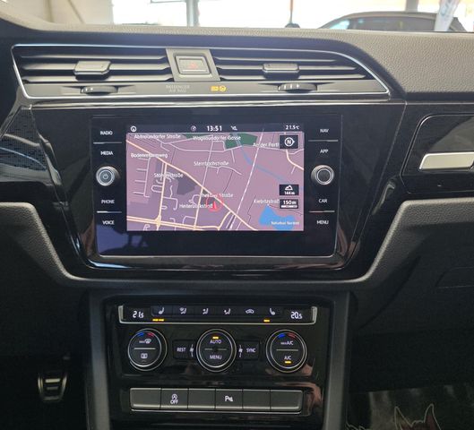 VW Touran — Foto 21