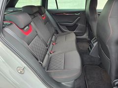 SKODA Octavia Combi RS 2.0TDI 184PS LED Navi DAB