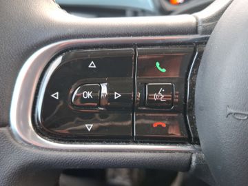 Fiat 500 e Icon KeyLess+Navi+LM+PDC+SoundSys+SpurH