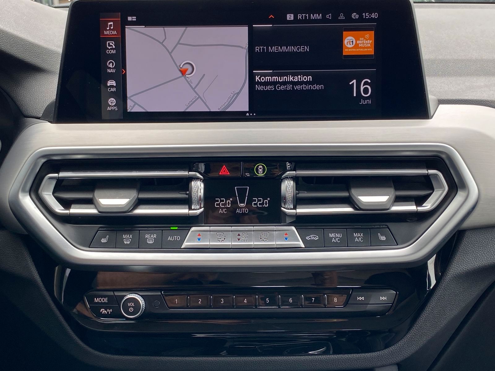 BMW X3 20d xDrive AHK LED NAVI DAB Kamera Keyless... foto 13