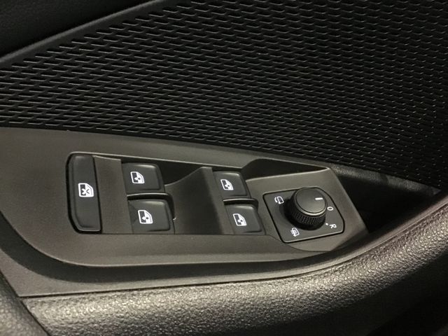 Fahrzeugabbildung Skoda Octavia 2.0 TDI Style Combi Navi/AHK/ACC/HUD/Mem