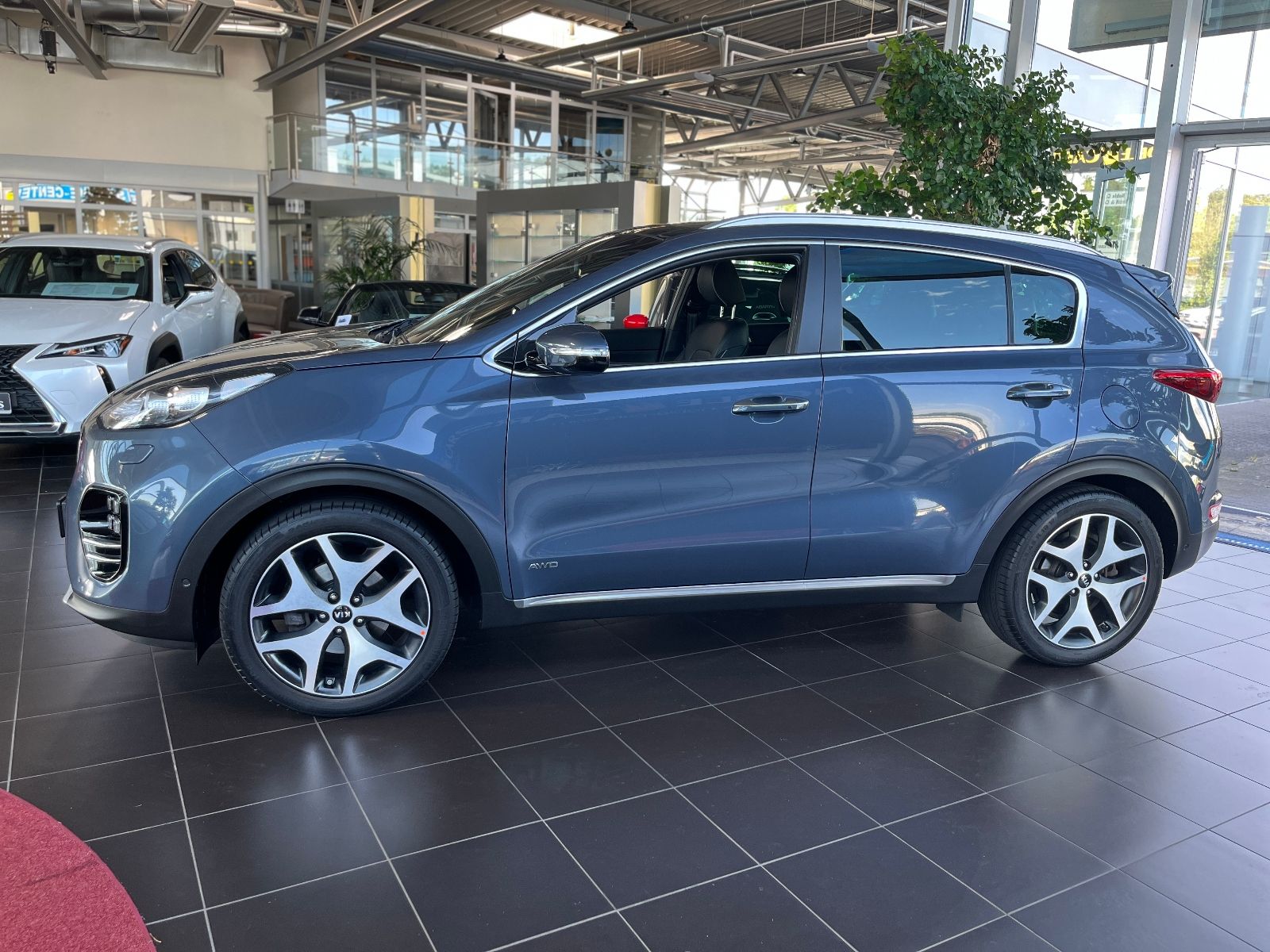 Fahrzeugabbildung Kia Sportage GT-Line 4WD PANO XEN NAV LEDER 19"