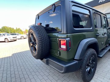 Jeep Wrangler - 12