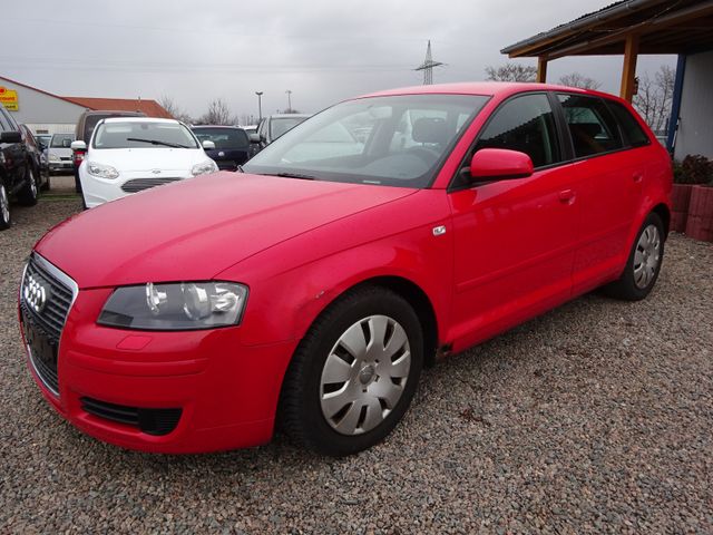 Audi A3 2.0 FSI Attraction