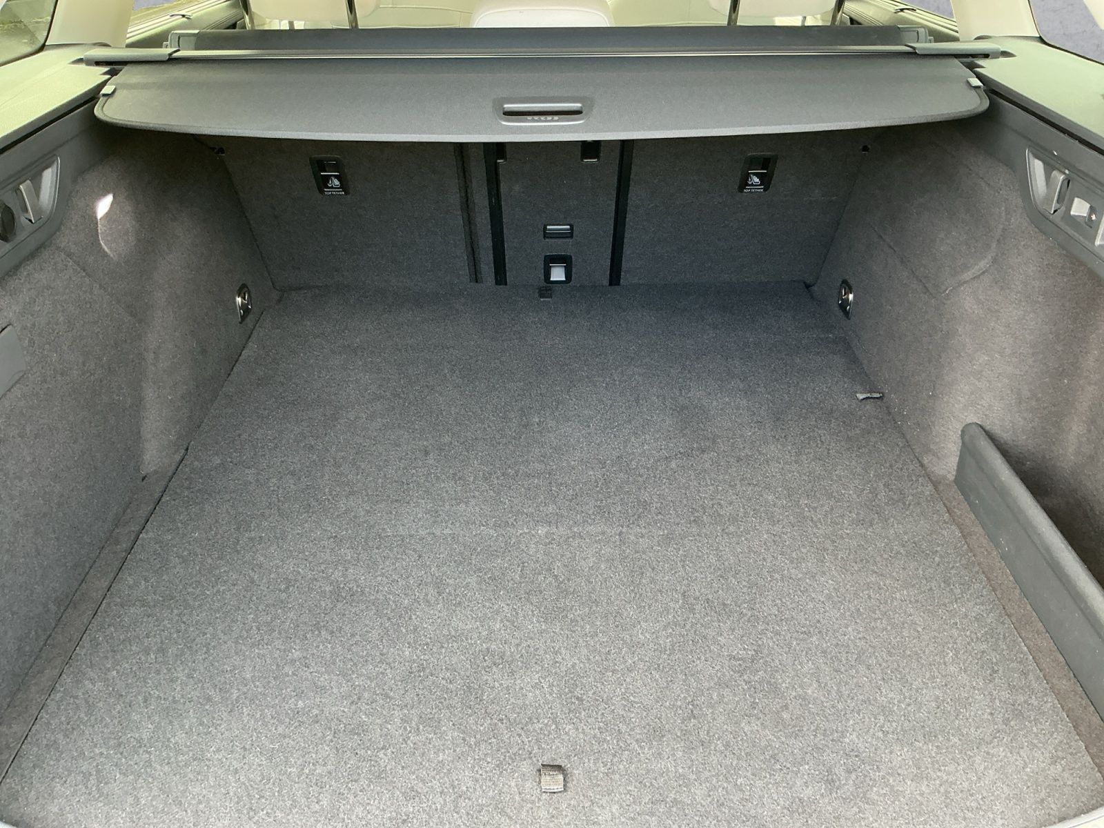 Volkswagen Passat Variant - Bild 14