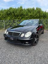 Mercedes-Benz E 240 AVANTGARDE *AMG* 19 Zoll* SHZ* Klima - gebrauchte Mercedes-Benz E 240 aus dem Jahr 2004