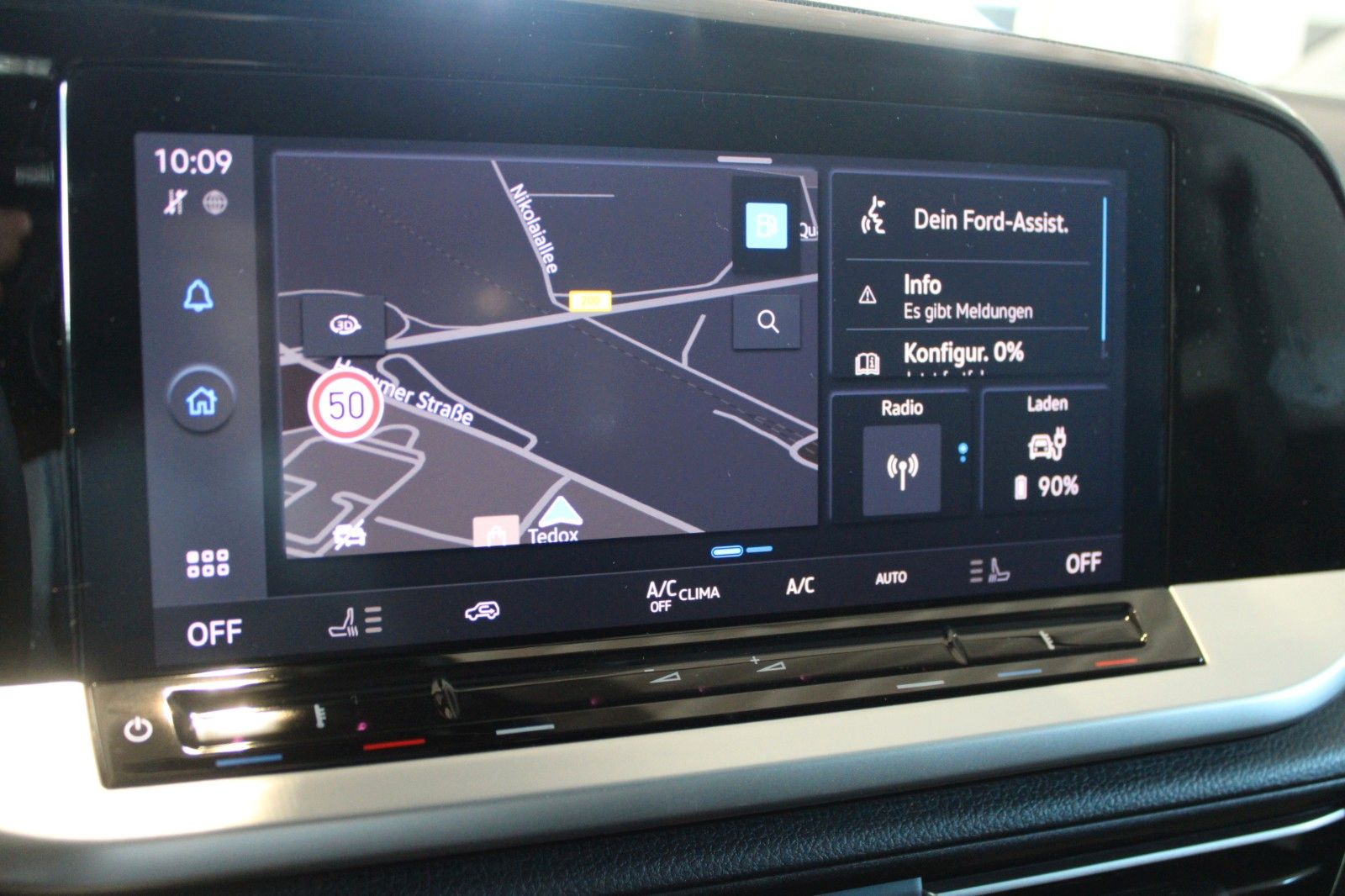 Fahrzeugabbildung Ford Tourneo Connect PHEV Titanium LED IAAC WinterP.