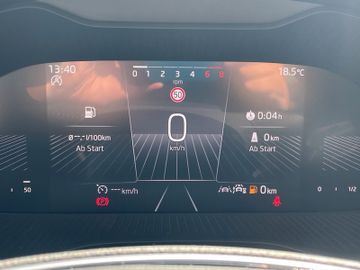 Skoda Karoq 1.0 TSI Selection *LED*DAB*CARPLAY*PDC*SHZ