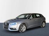 Audi A3 Attraction Quattro Sportback - silberne Audi A3