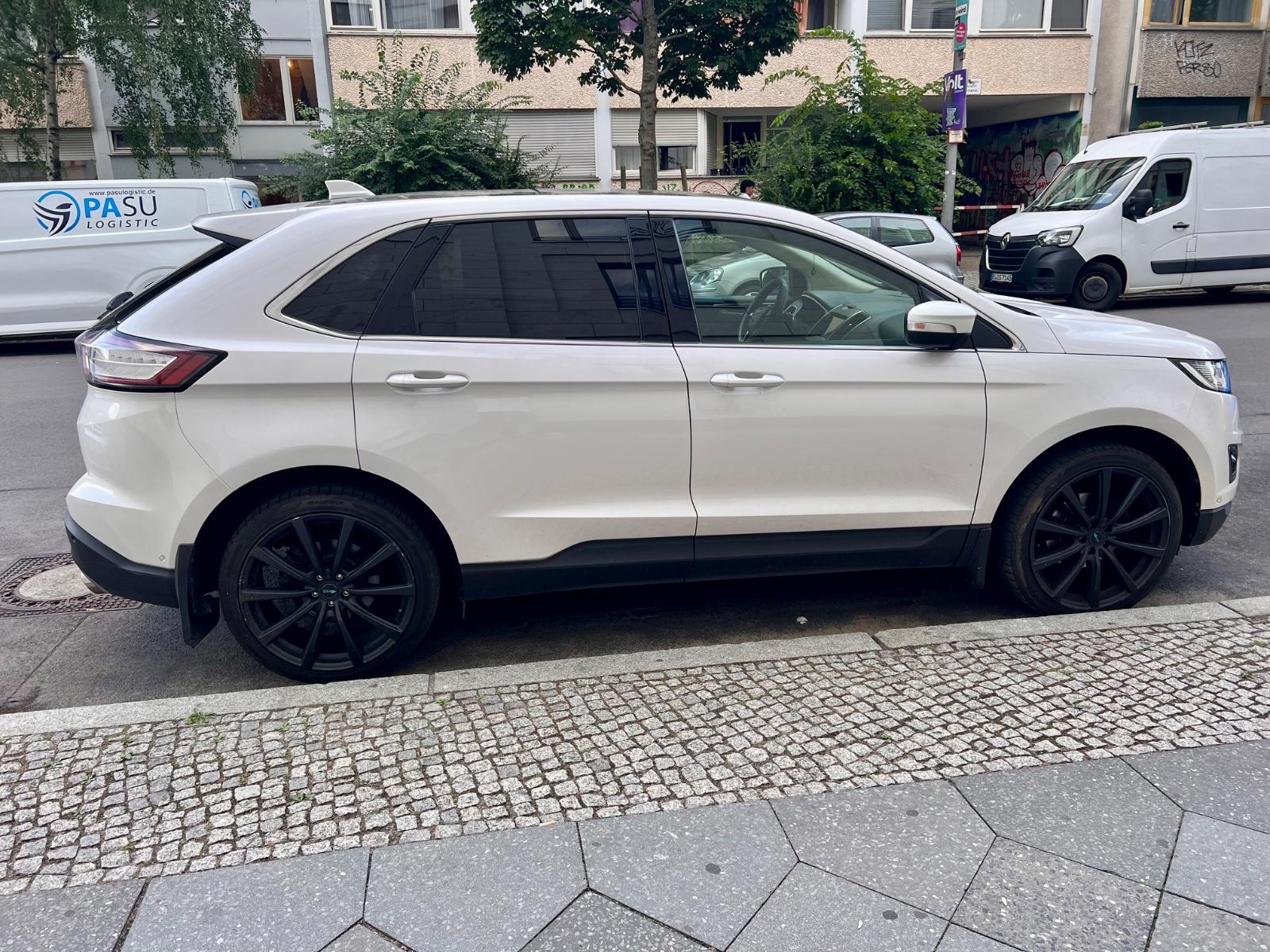 Ford Edge USA Bi-Turbo 4x4 Panoramadach Matrix LED 