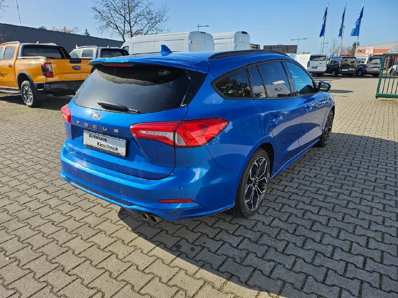 Fahrzeugabbildung Ford Focus Turnier ST-Line
