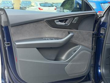 صورة مصغرة 16 لـ 2018 AUDI Q8