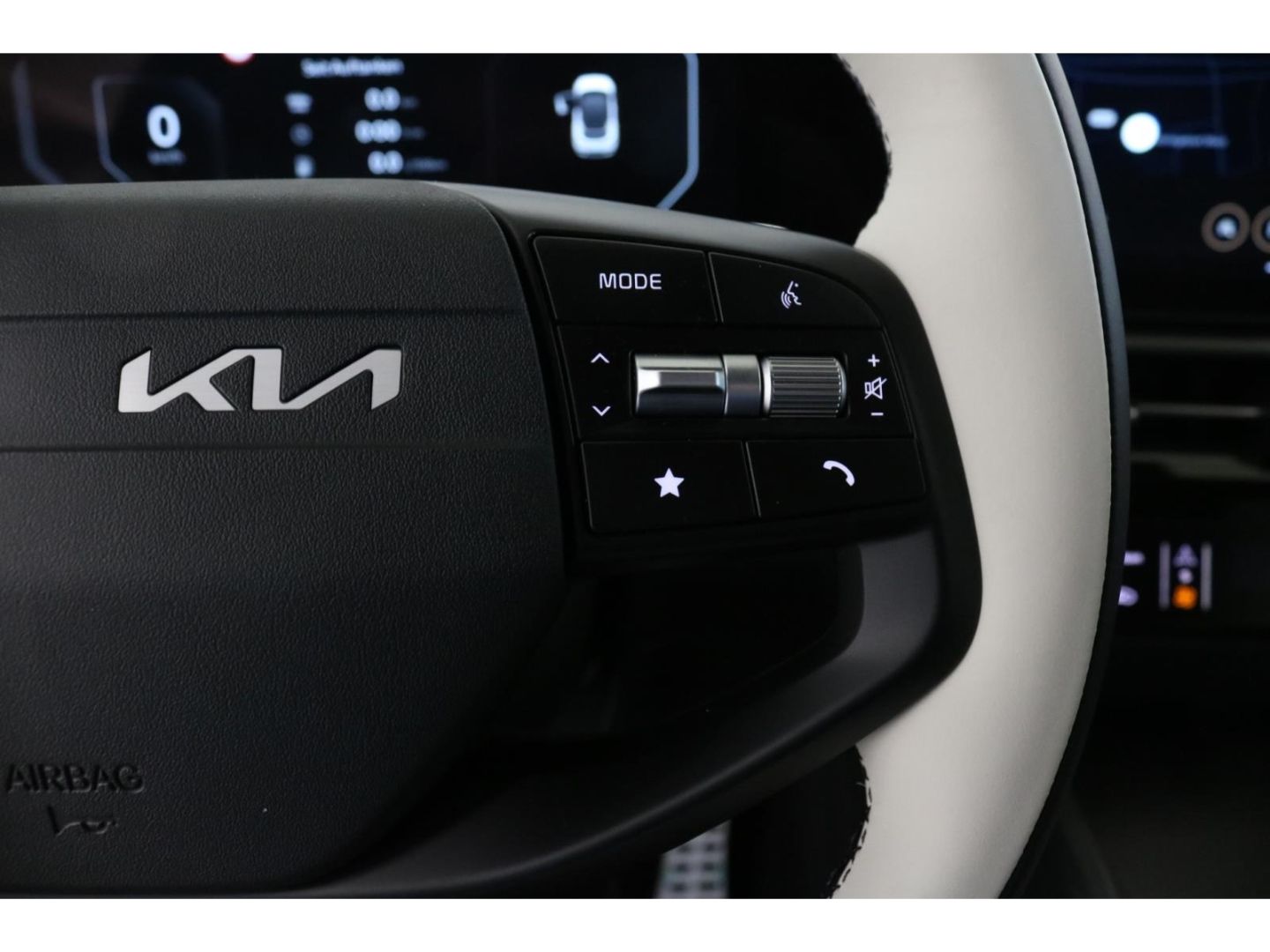 Fahrzeugabbildung Kia Sportage GT-Line HUD Navi Leder LED Kamera Navi